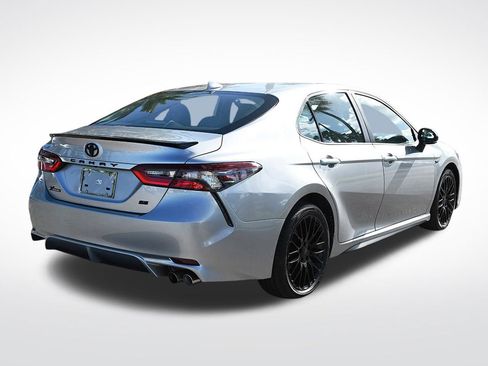 Used 2023 Toyota Camry SE image 6