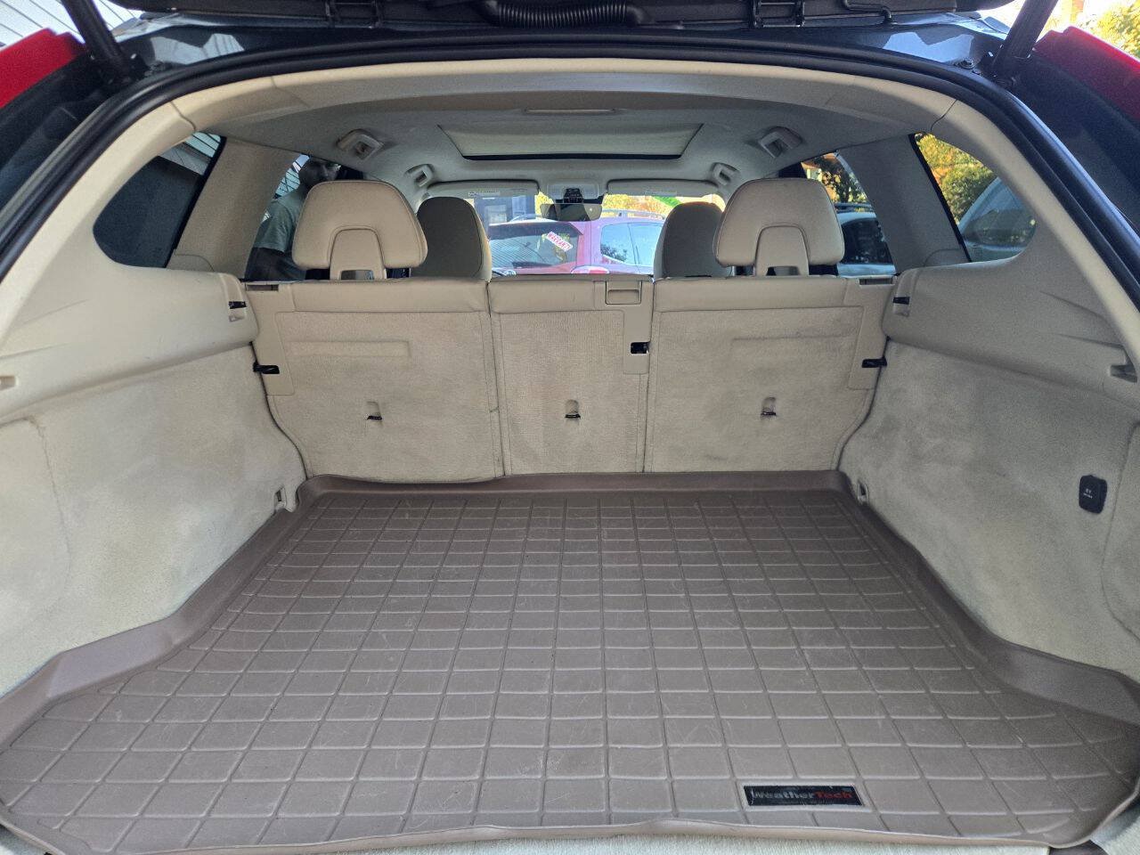 Used 2015 Volvo XC60 T5 Premier w/ Proximity Package FWD image 10
