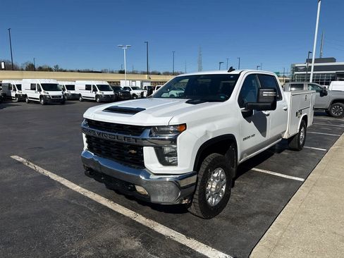 Used 2022 Chevrolet Silverado 2500 LT w/ Convenience Package image 3