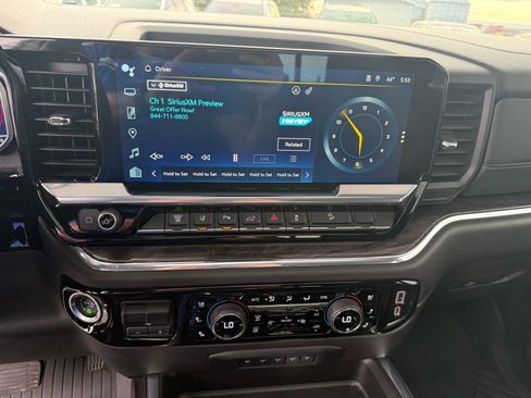 Used 2024 Chevrolet Silverado 2500 LTZ w/ LTZ Plus Package AWD/4WD image 26