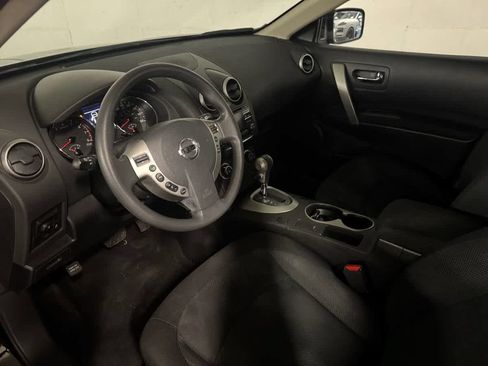 Used 2015 Nissan Rogue S w/ Convenience Package AWD/4WD image 5