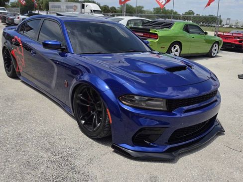 Used 2020 Dodge Charger SRT Hellcat w/ Harman/Kardon Audio Group image 4
