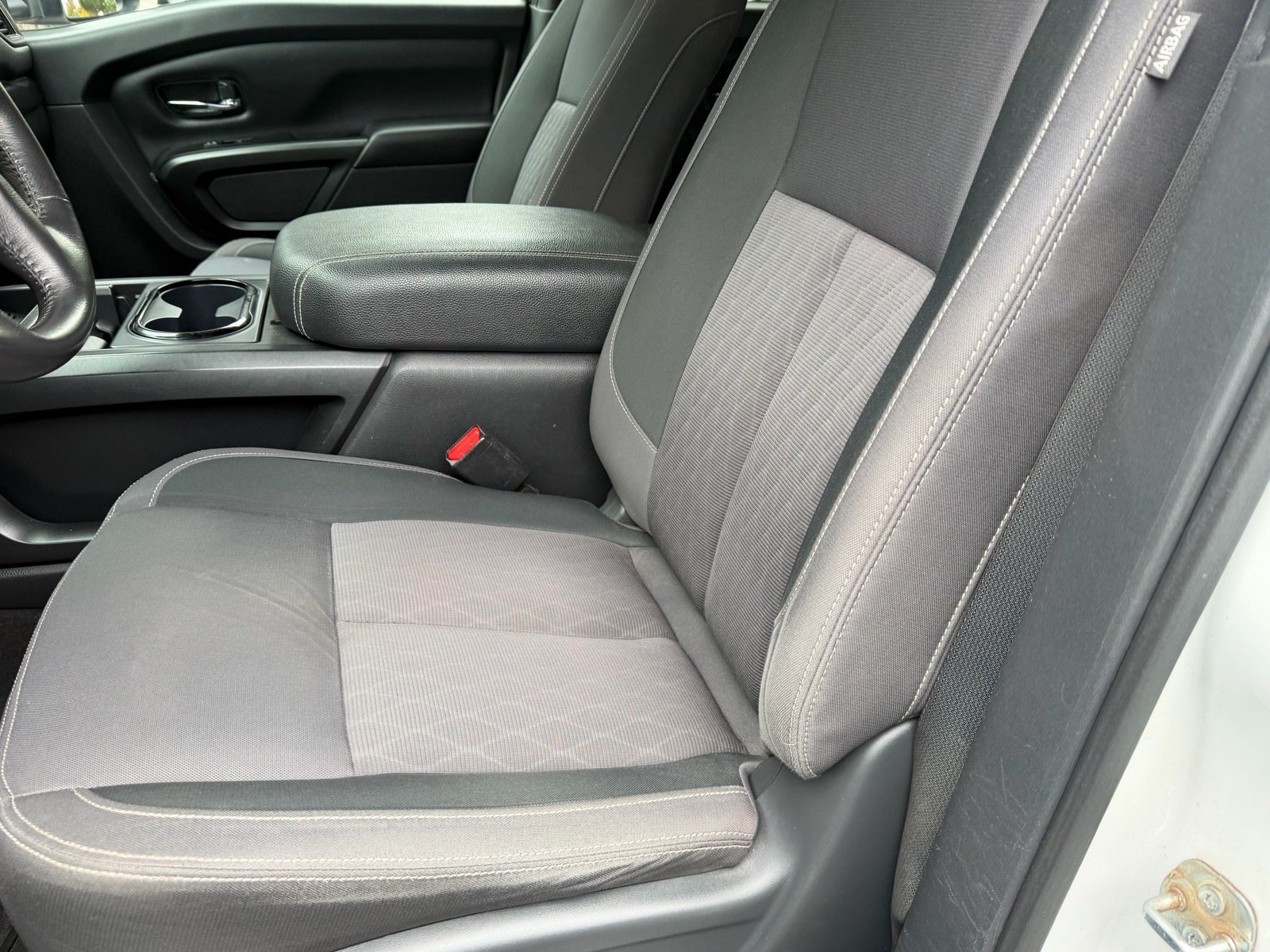 Used 2023 Nissan Titan SV w/ SV Convenience Package AWD/4WD image 19