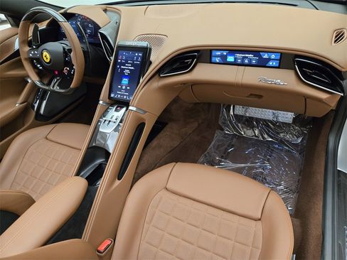Used 2024 Ferrari Roma Spider image 26