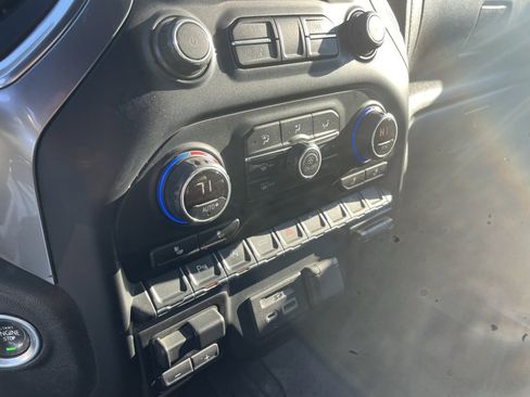 Used 2019 Chevrolet Silverado 1500 LT w/ Texas Edition image 16