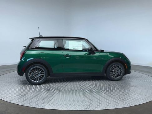 New 2026 MINI Cooper 2-Door Hardtop FWD image 9