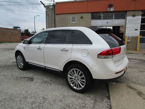 Used 2015 Lincoln MKX AWD w/ Equipment Group 102A image 5