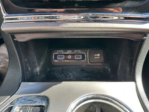 Certified 2021 Jeep Grand Cherokee Laredo X image 17