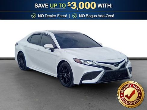Used 2022 Toyota Camry XSE FWD image 10