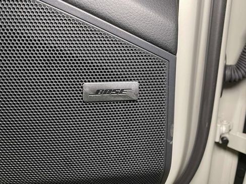 Certified 2025 Porsche Cayenne w/ Premium Package Plus image 38