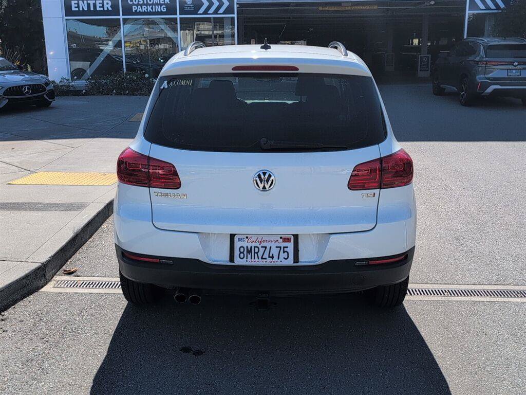 Used 2017 Volkswagen Tiguan S FWD image 7