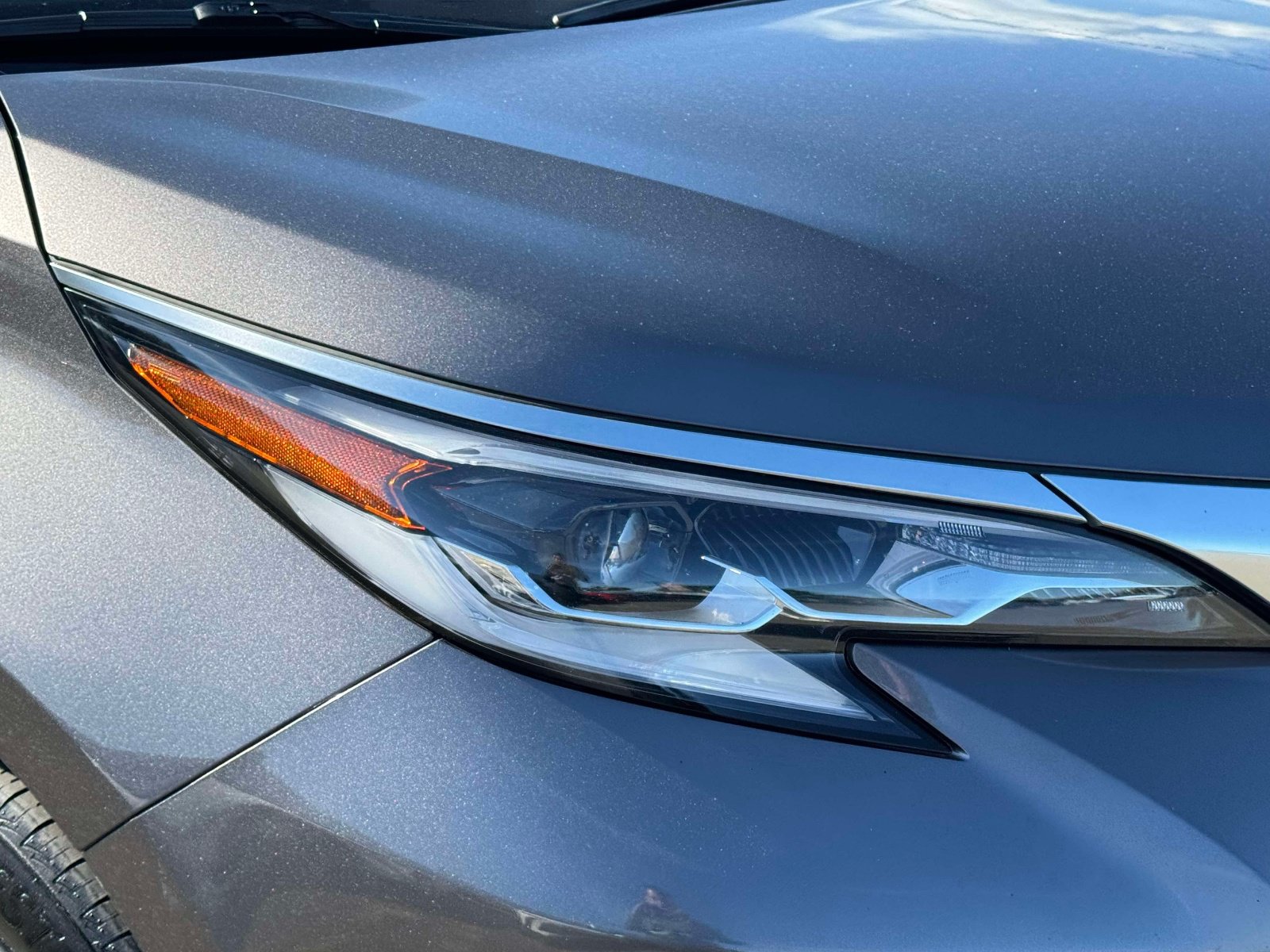 Certified 2023 Toyota Sienna Platinum AWD/4WD image 8