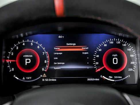 Used 2011 Nissan GT-R Premium image 18