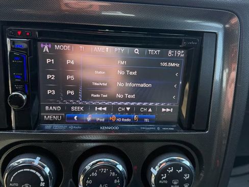 Used 2014 Dodge Challenger SXT RWD image 14