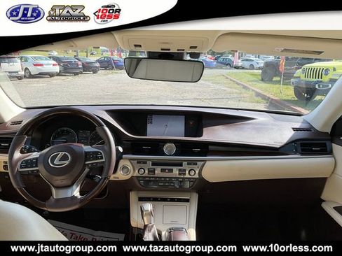 Used 2017 Lexus ES 350 w/ Luxury Package FWD image 16