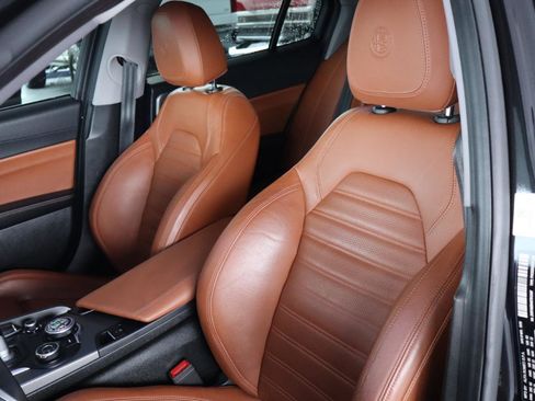 Used 2019 Alfa Romeo Giulia Ti Sport w/ Quick Order Package 22U Sport image 14