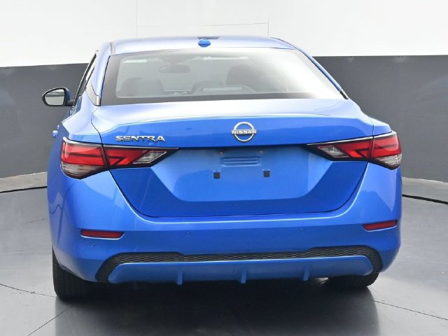 Used 2025 Nissan Sentra SV FWD image 34