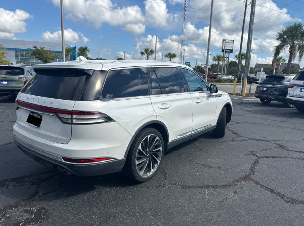 Used 2021 Lincoln Aviator Reserve w/ Equipment Group 201A AWD/4WD image 3