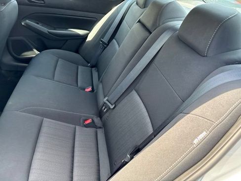 Used 2023 Nissan Altima 2.5 S FWD image 9