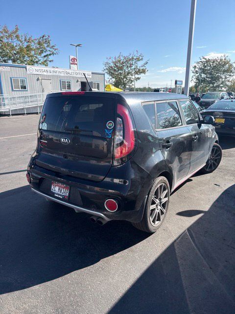 Used 2017 Kia Soul ! w/ Tech Package FWD image 5