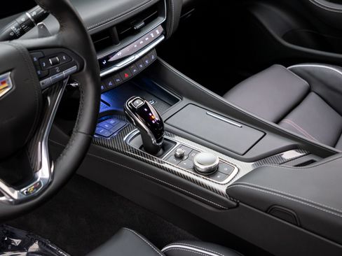 Certified 2025 Cadillac CT5 V Blackwing w/ Carbon Fiber 2 Package RWD image 14