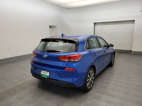 Used 2018 Hyundai Elantra GT FWD image 9