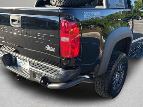 Used 2022 Chevrolet Colorado ZR2 w/ Colorado ZR2 Bison Edition AWD/4WD image 35