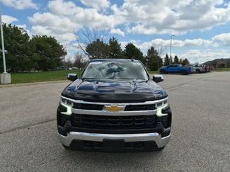 Used 2022 Chevrolet Silverado 1500 LT w/ Z71 Off-Road Package AWD/4WD video 2
