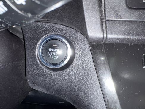 Used 2015 Toyota Sienna Limited image 20