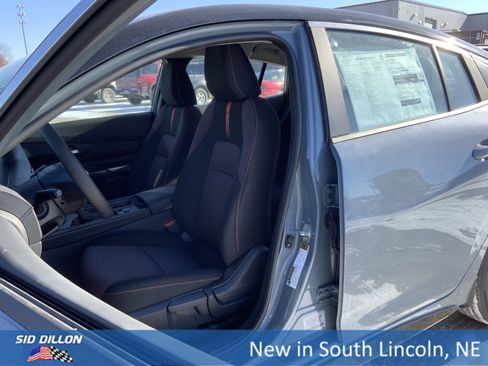 New 2026 Nissan Sentra SR w/ Floor Mat Package image 9