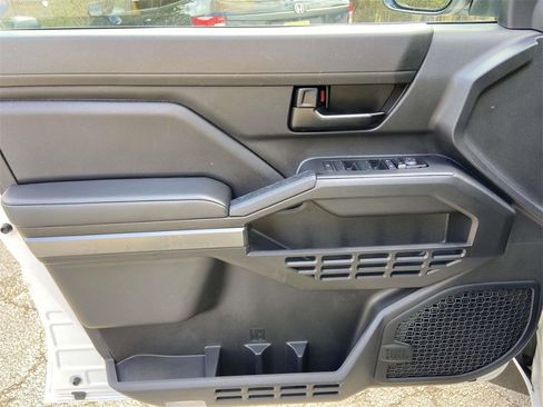 Used 2024 Toyota Tacoma SR5 image 11