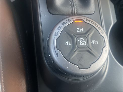 Used 2024 Ford Bronco Outer Banks AWD/4WD image 29
