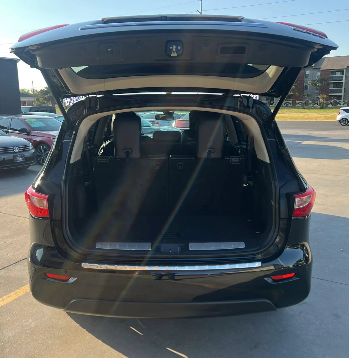Used 2014 INFINITI QX60 Luxe w/ Deluxe Touring Package AWD/4WD image 8