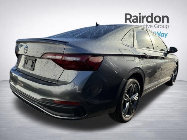 Used 2024 Volkswagen Jetta SE FWD image 13