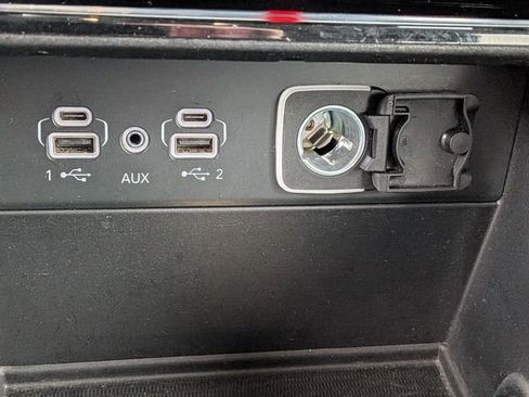 Certified 2023 Jeep Grand Cherokee L Limited image 22