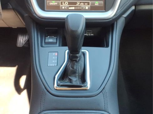 Used 2023 Subaru Outback AWD/4WD image 14