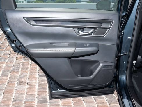 Used 2024 Honda CR-V Sport image 11