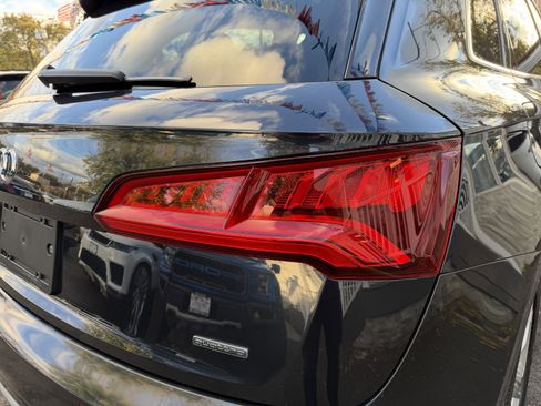 Used 2020 Audi Q5 2.0T Premium Plus image 17
