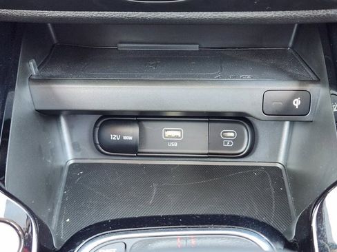 Certified 2025 Kia Soul GT-Line w/ GT-Line Technology Package image 19