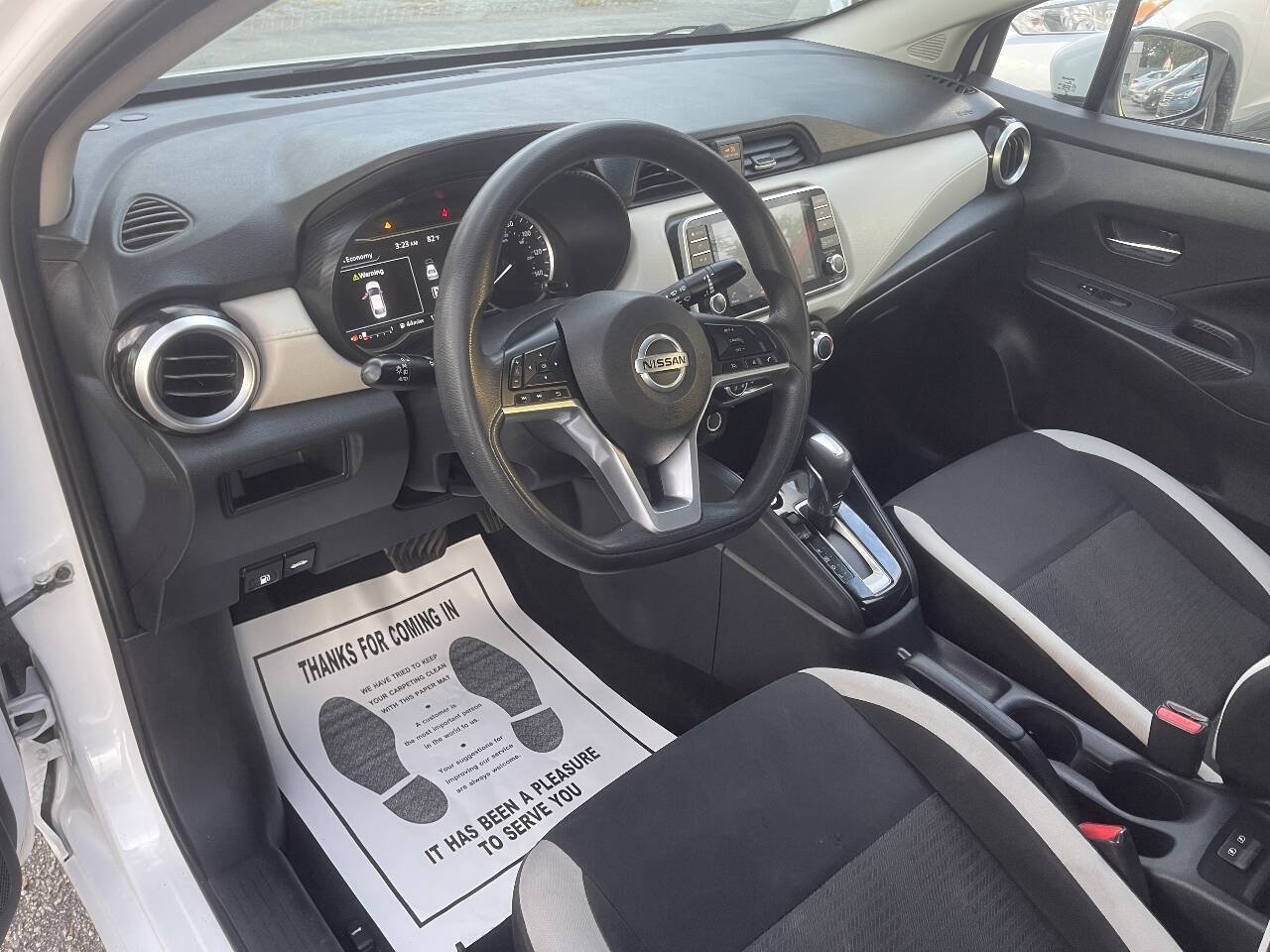 Used 2021 Nissan Versa SV FWD image 12
