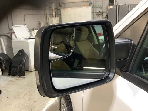 Used 2020 RAM 1500 Big Horn AWD/4WD image 15