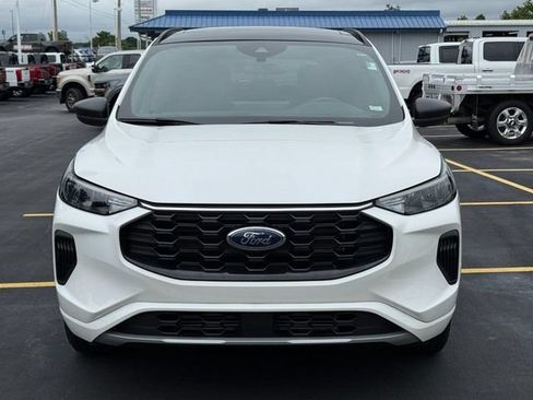 Used 2024 Ford Escape ST-Line w/ Tech Pack #1 AWD/4WD image 9