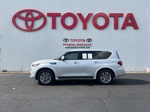 Used 2018 INFINITI QX80 2WD w/ Driver Assistance Package image 4