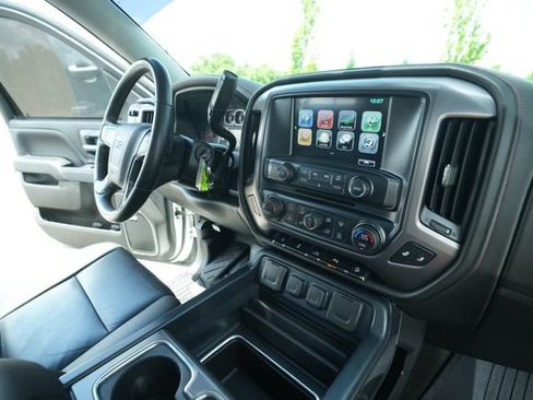 Used 2018 GMC Sierra 1500 SLT w/ All Terrain Package AWD/4WD image 36