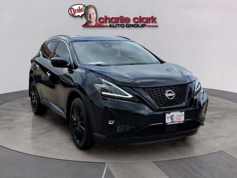 Certified 2024 Nissan Murano SV w/ SV Midnight Edition Package FWD image 7