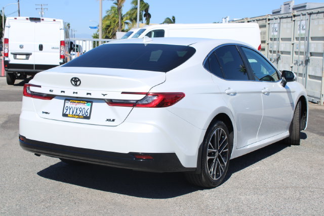 Used 2026 Toyota Camry XLE FWD image 5