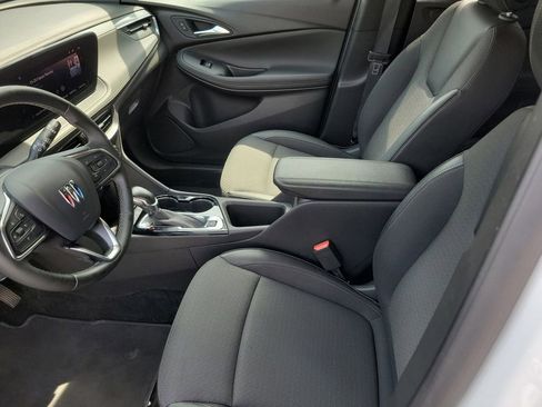 Used 2025 Buick Encore GX Preferred FWD image 17