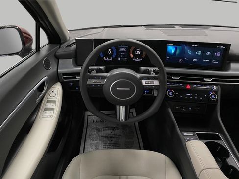 Certified 2025 Hyundai Sonata SEL image 12