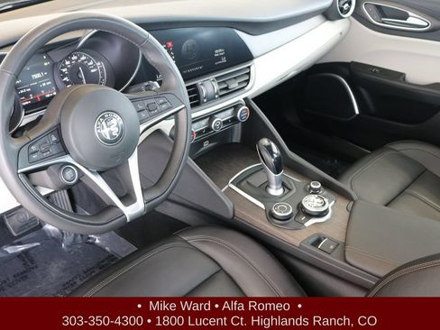 Used 2019 Alfa Romeo Giulia Ti AWD/4WD image 6