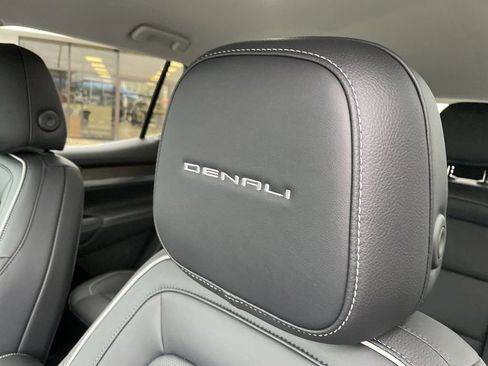New 2026 GMC Terrain Denali w/ LPO, Floor Liner Package AWD/4WD image 34